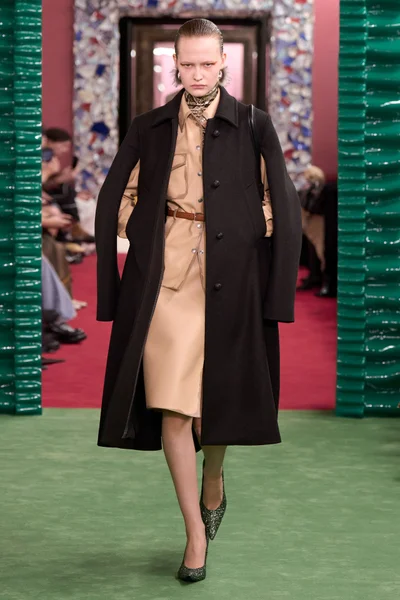 Look 33